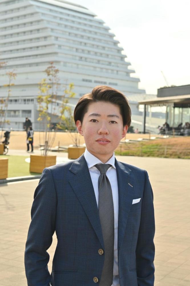 衣川幸輝